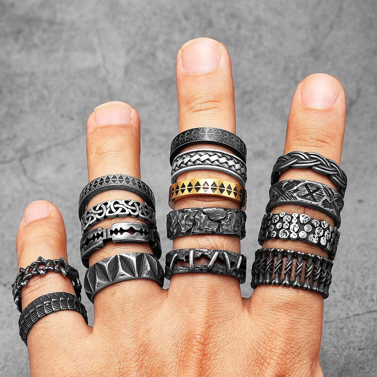 Retro Gothic Bone Men Rings St - Vintage Fashion Newtown ulasan dan harga