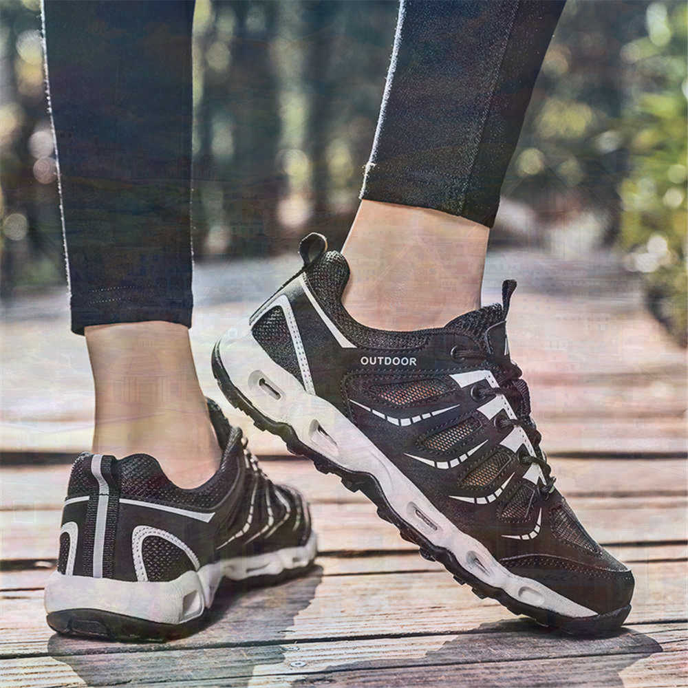 Sumer Round Tip Silver Sneaker - Vintage Fashion Resale ulasan dan harga