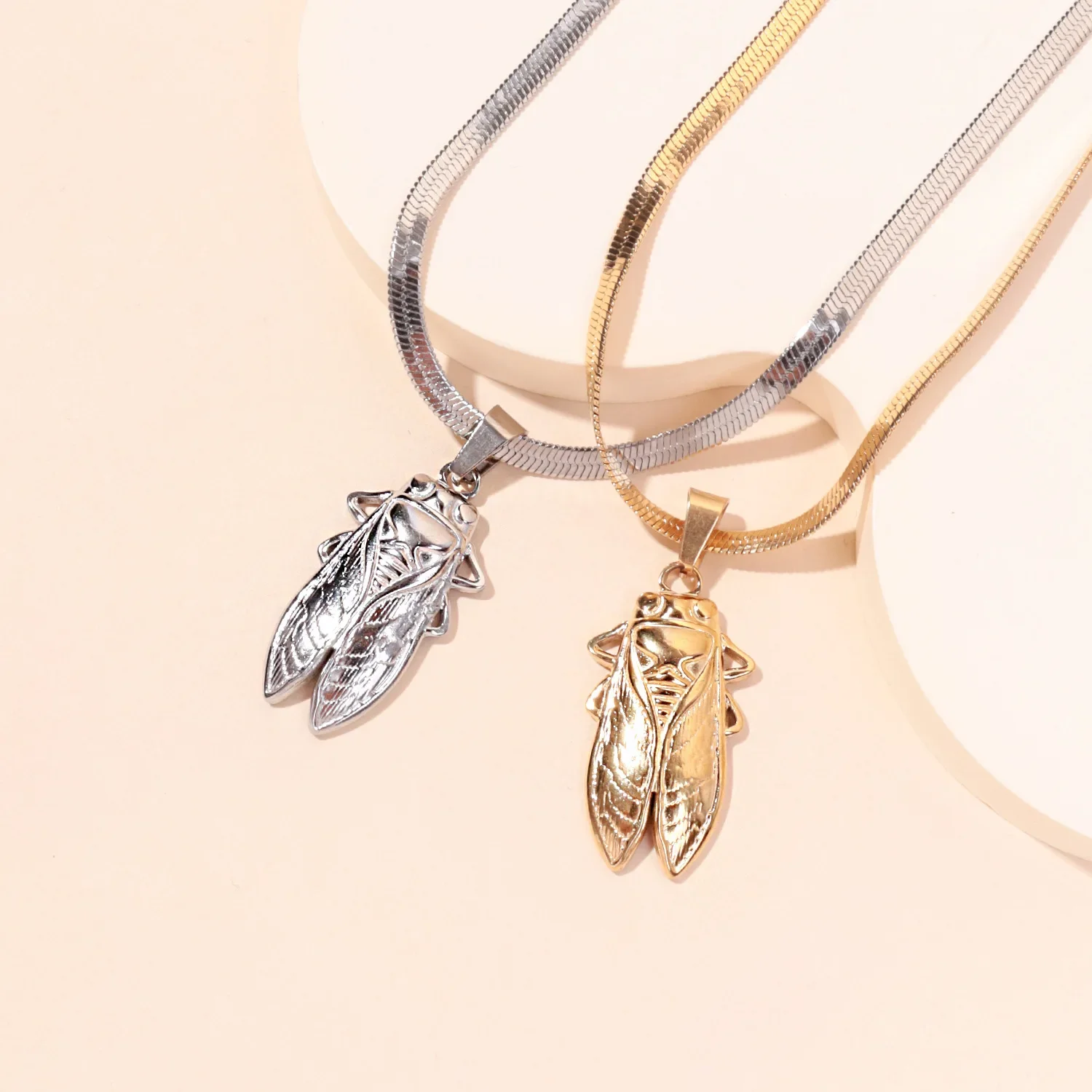 Stainless Steel Big Cicada Ant - Vintage Fashion Bug ulasan dan harga