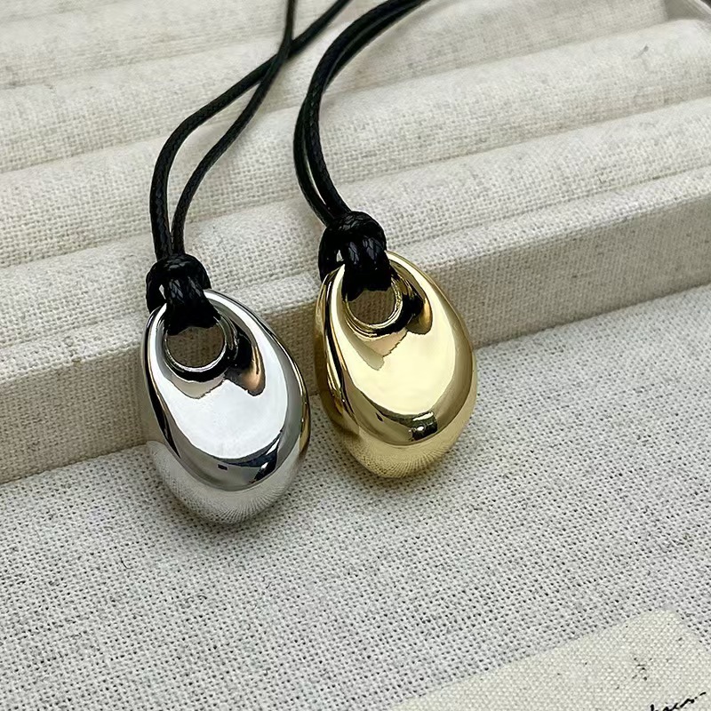 Korean Black Skin Rope Silver  - Vintage Fashion Trends 2026 ulasan dan harga
